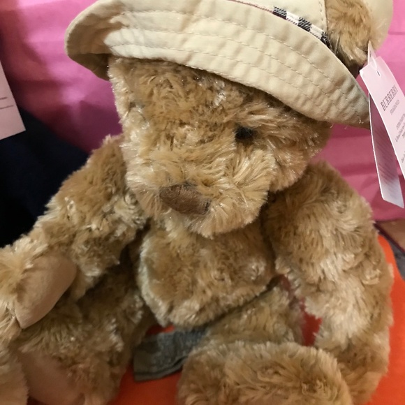 Two Burberry teddy bears year 2006 2009 - Picture 16 of 16